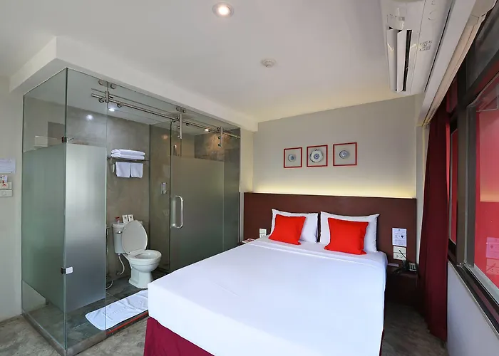 Ruamchitt Plaza 3*