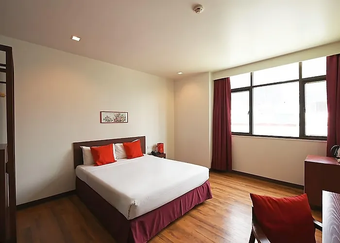 Hotel Ruamchitt Plaza