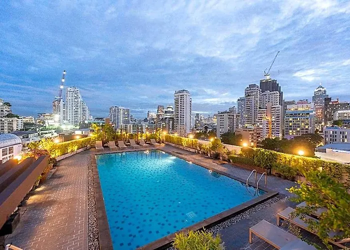 Ruamchitt Plaza 3*